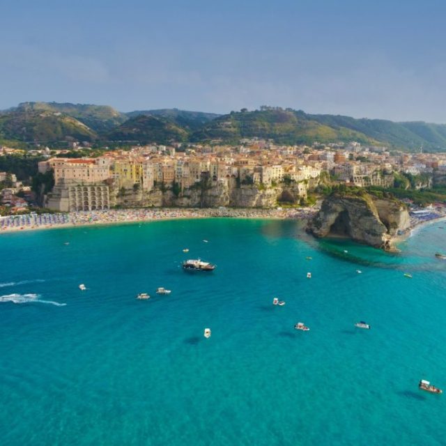 Tropea vista dal mare